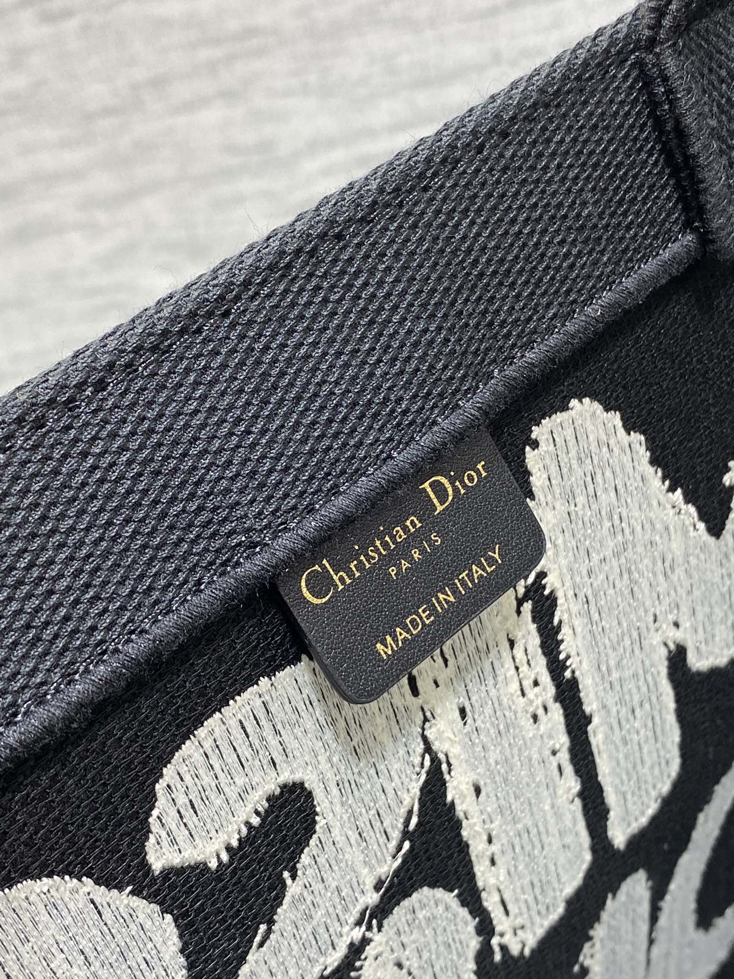 D-Book Tote