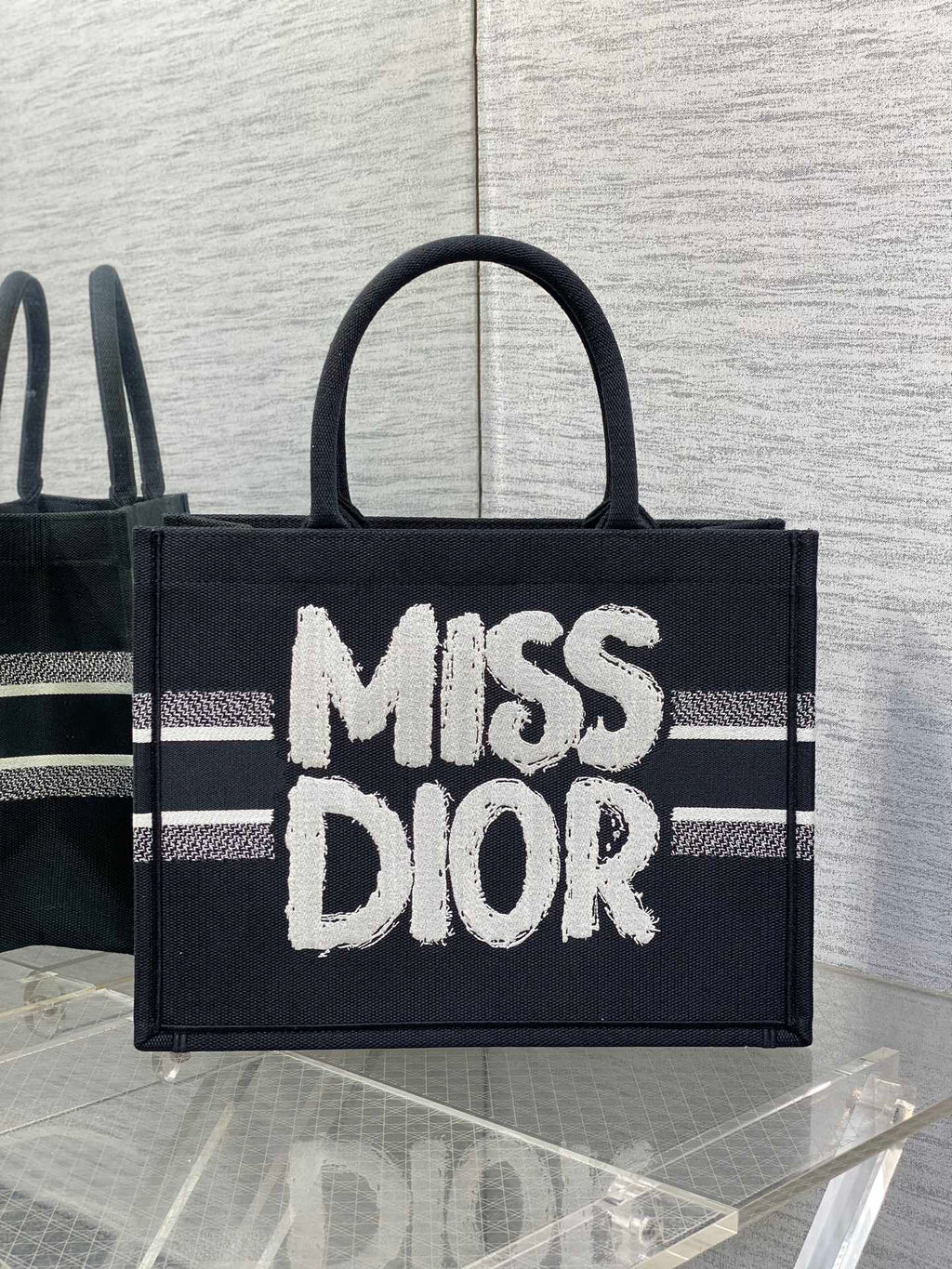 D-Book Tote