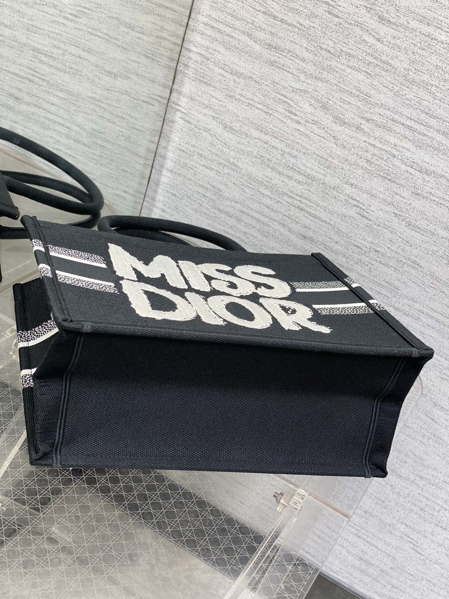 D-Book Tote