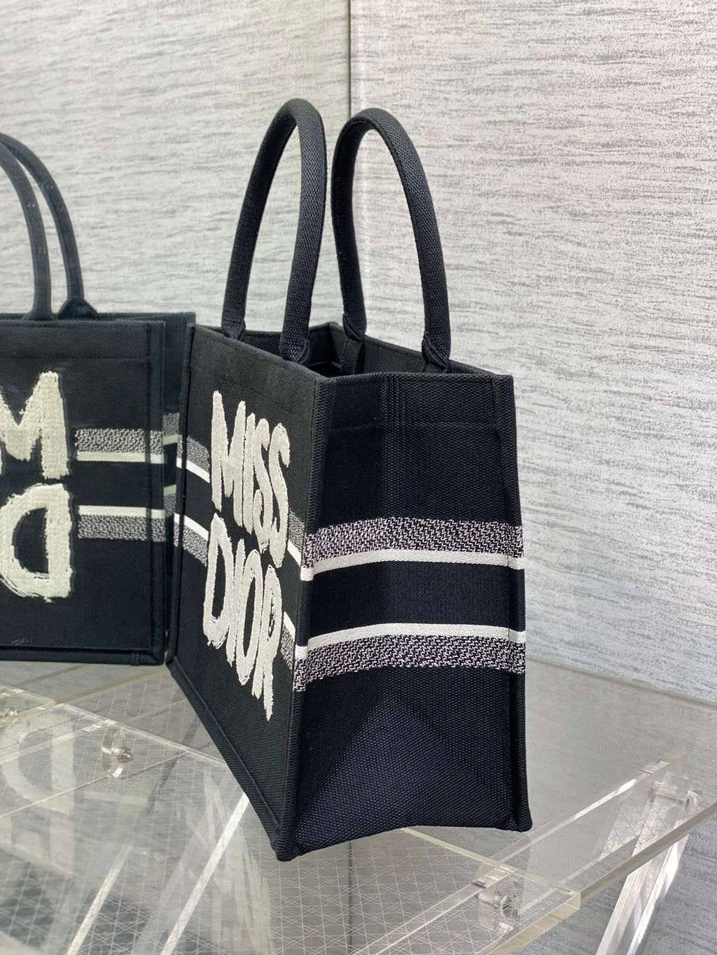 D-Book Tote