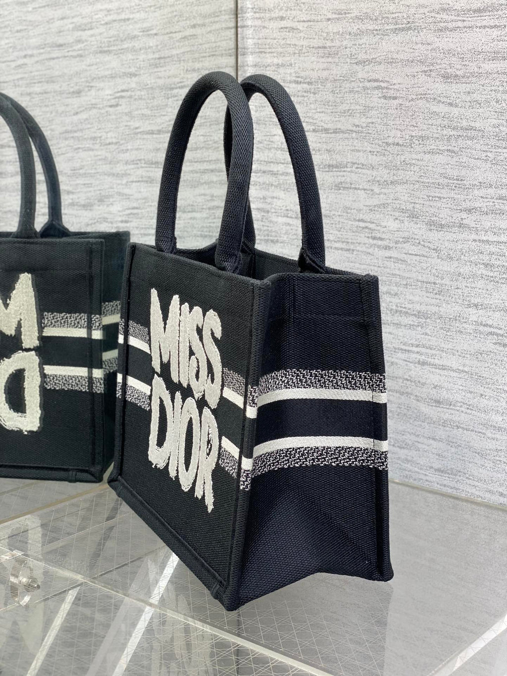 D-Book Tote