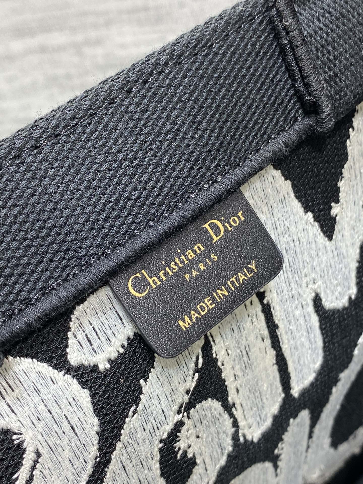 D-Book Tote