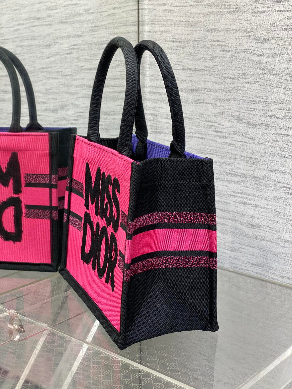 D-Book Tote