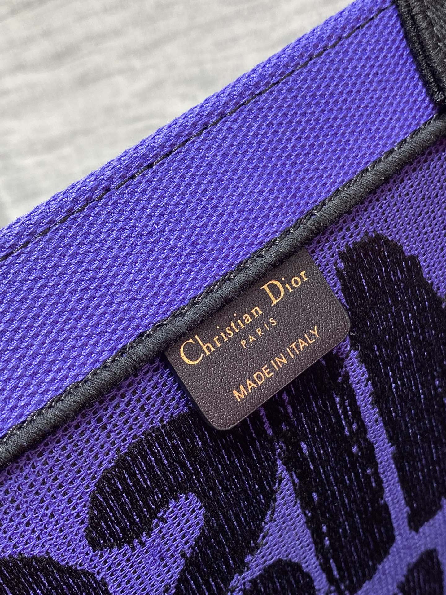 D-Book Tote