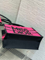 D-Book Tote