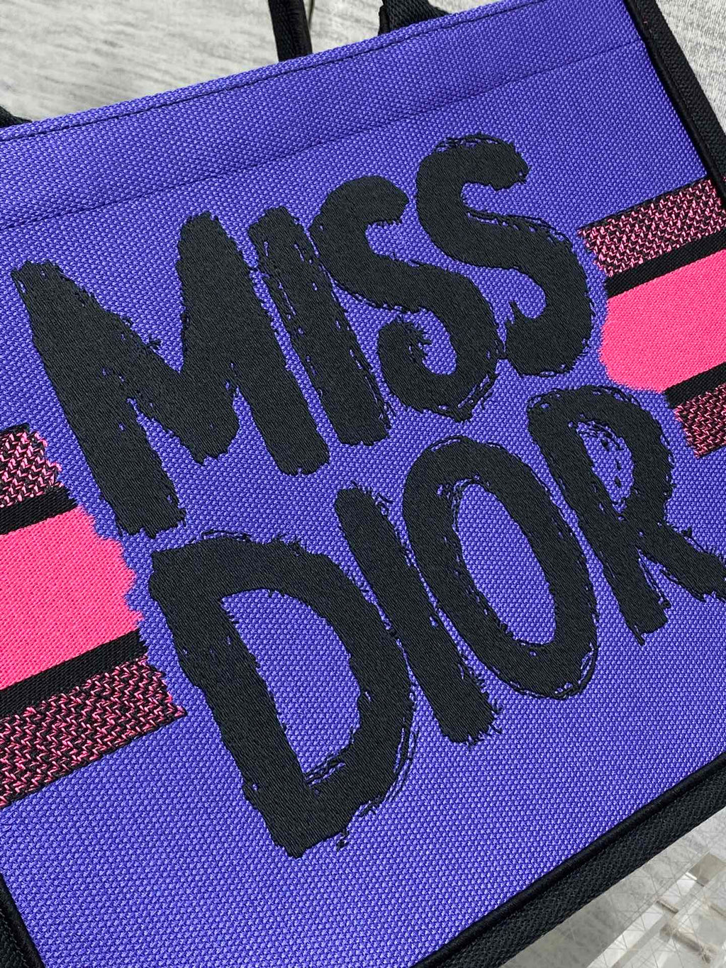D-Book Tote