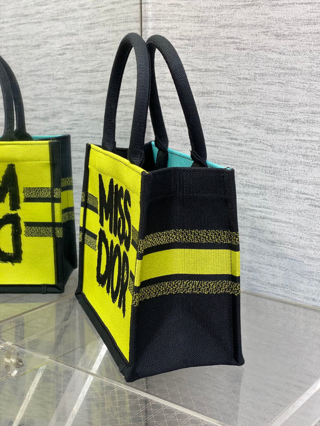 D-Book Tote