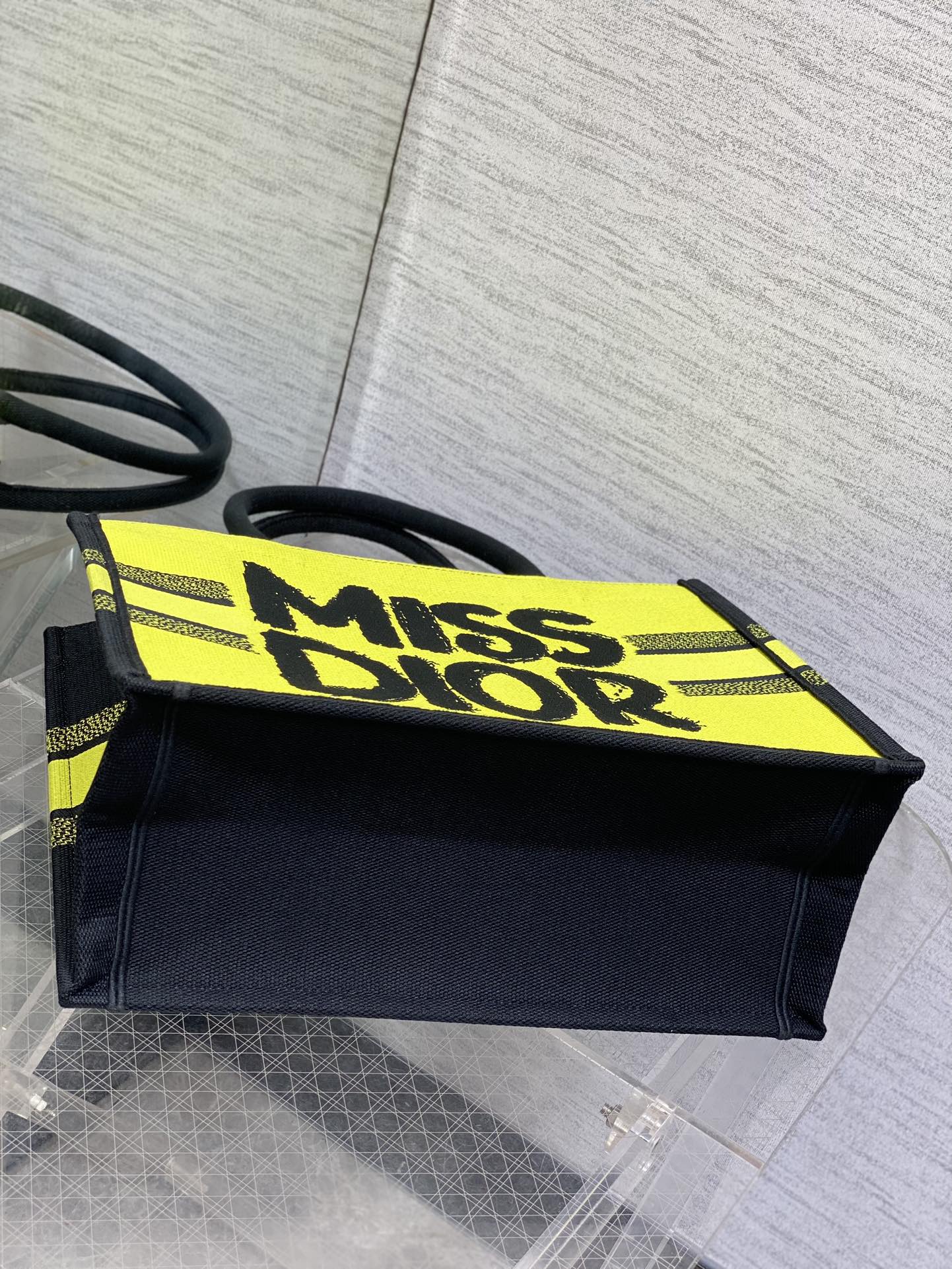 D-Book Tote