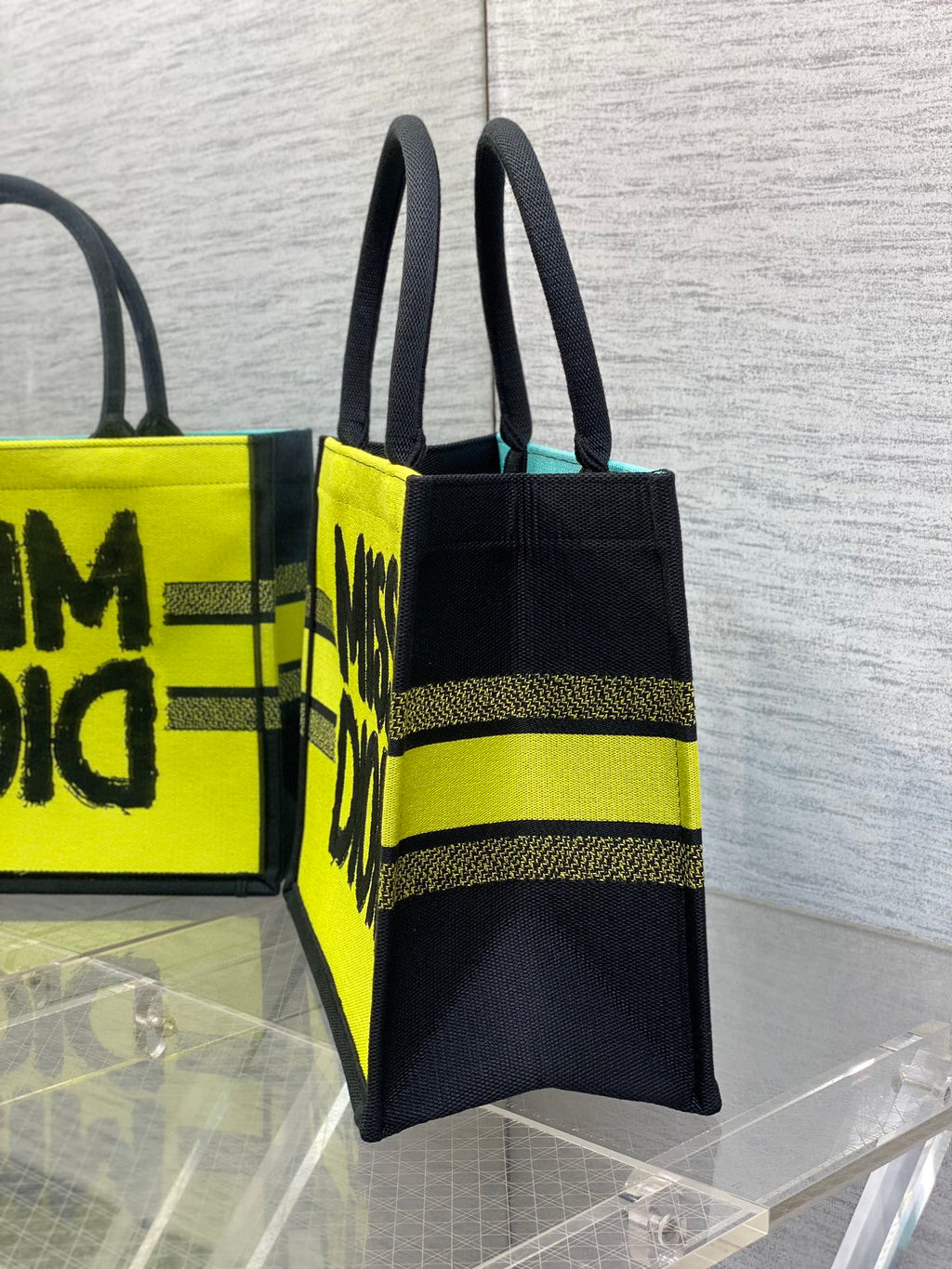 D-Book Tote