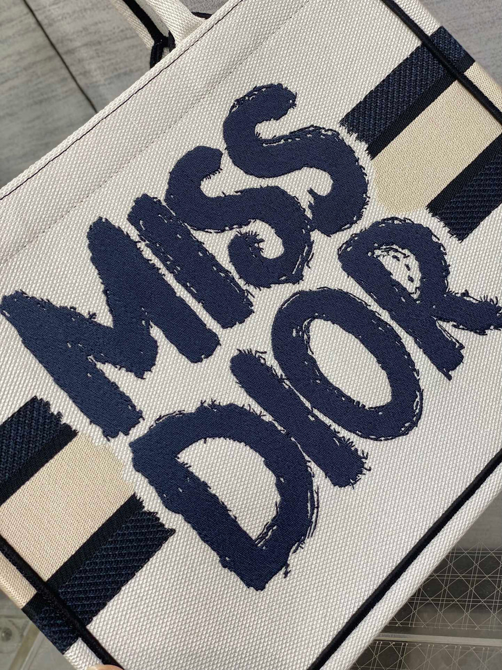 D-Book Tote