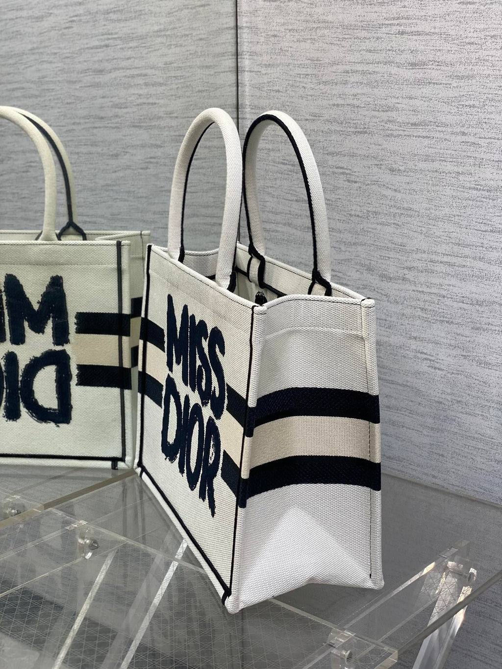 D-Book Tote