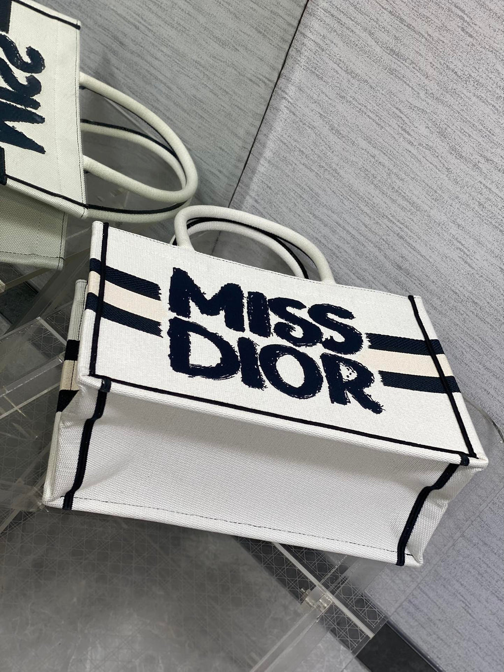 D-Book Tote