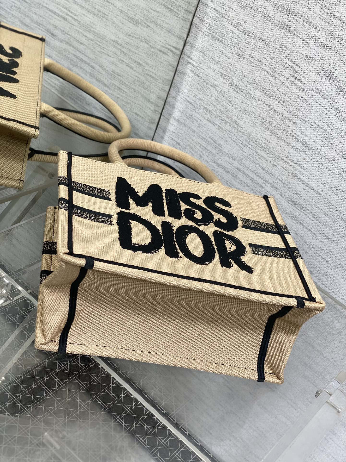 D-Book Tote