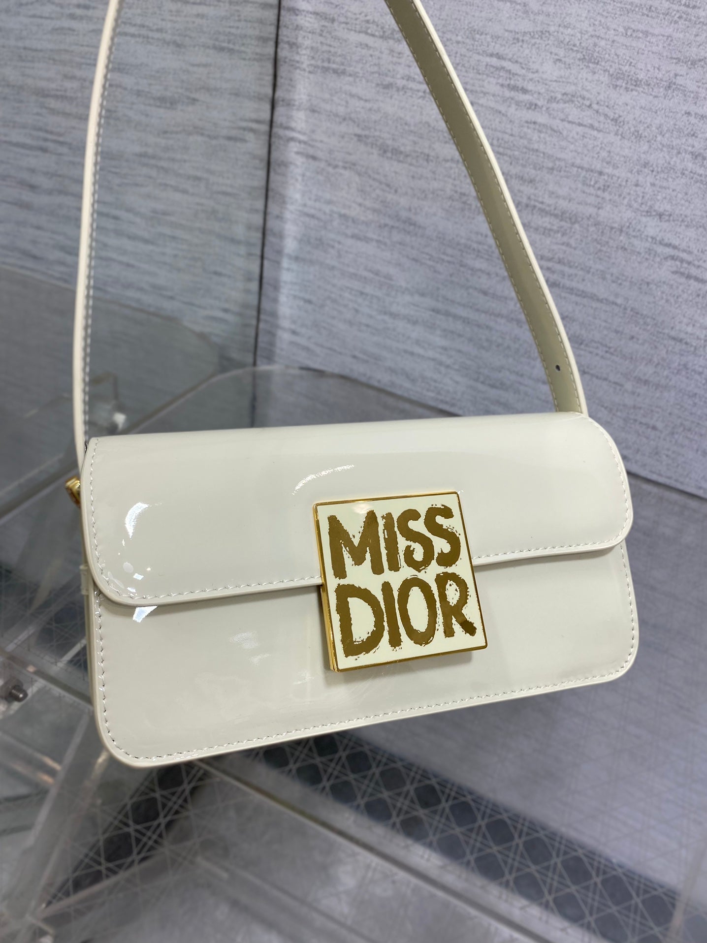 D-Mixed
