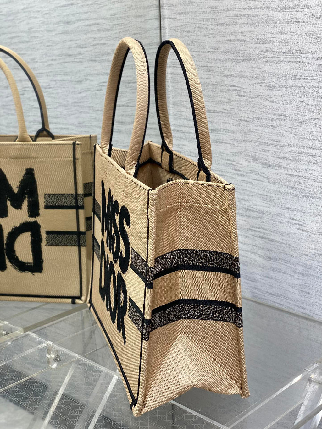 D-Book Tote