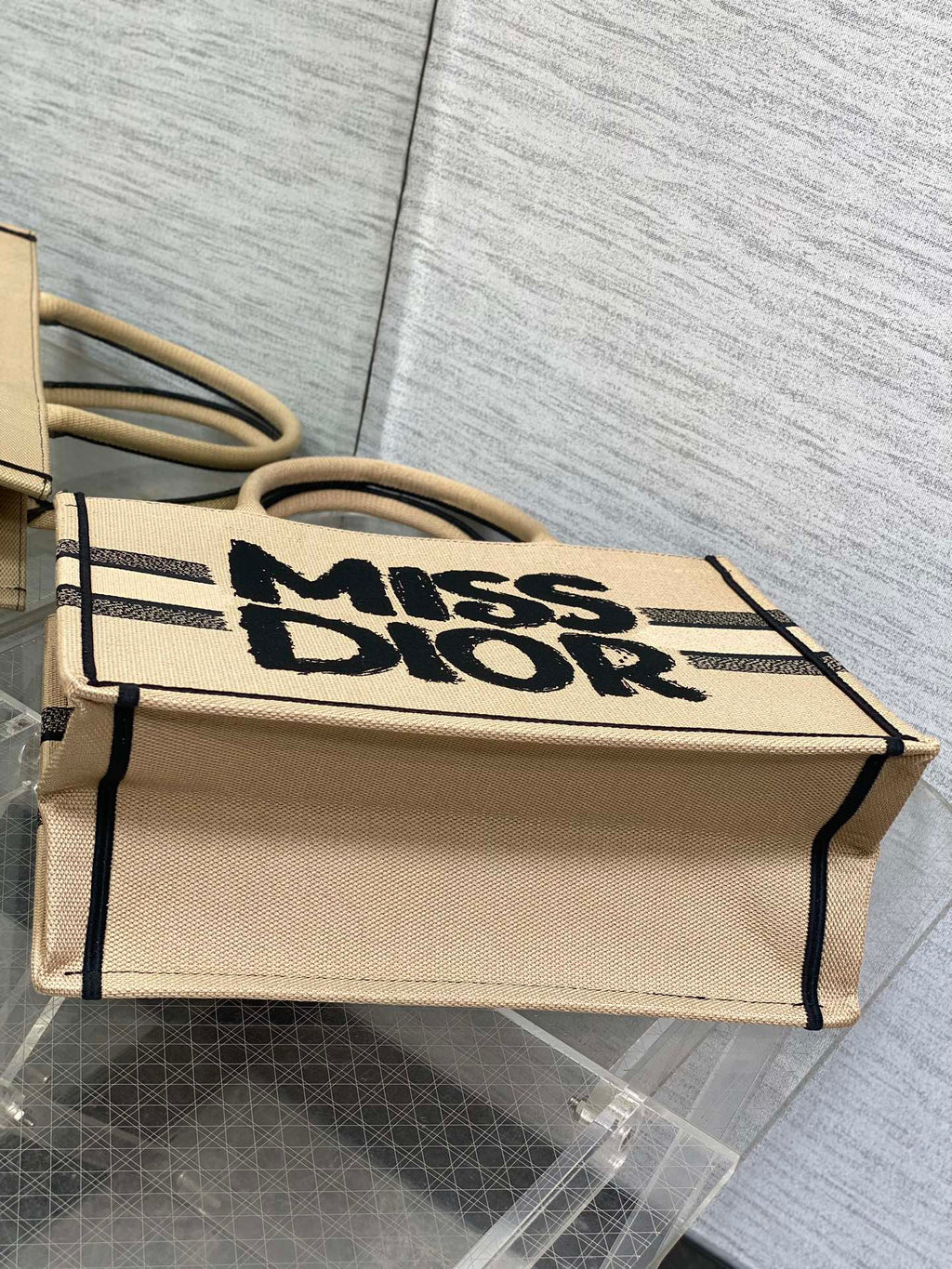 D-Book Tote