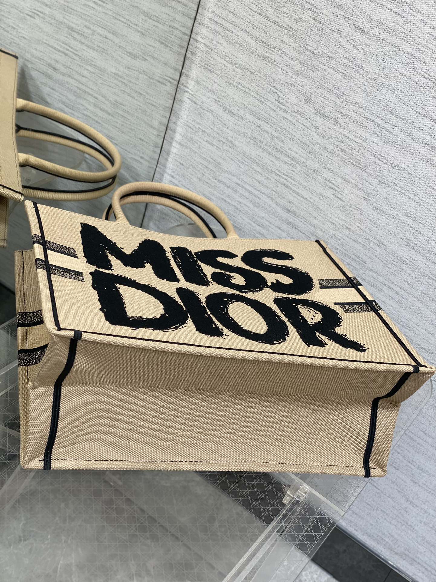 D-Book Tote