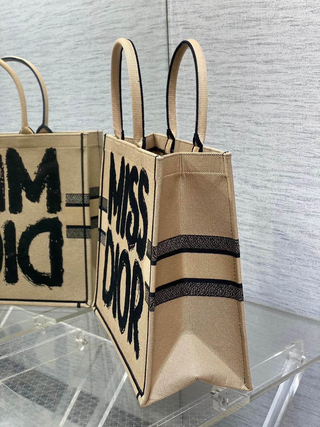 D-Book Tote