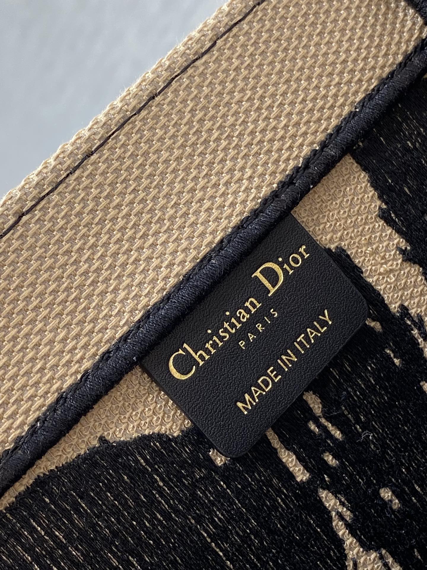 D-Book Tote