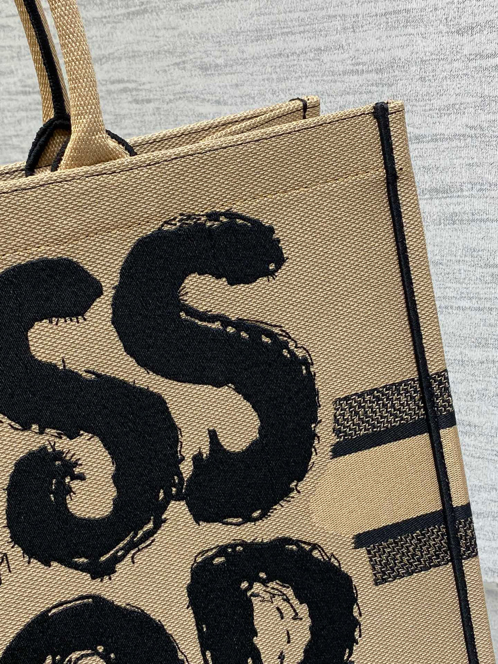 D-Book Tote