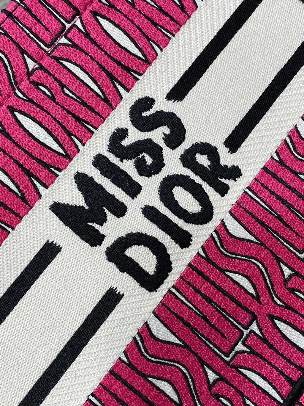 D-Mixed