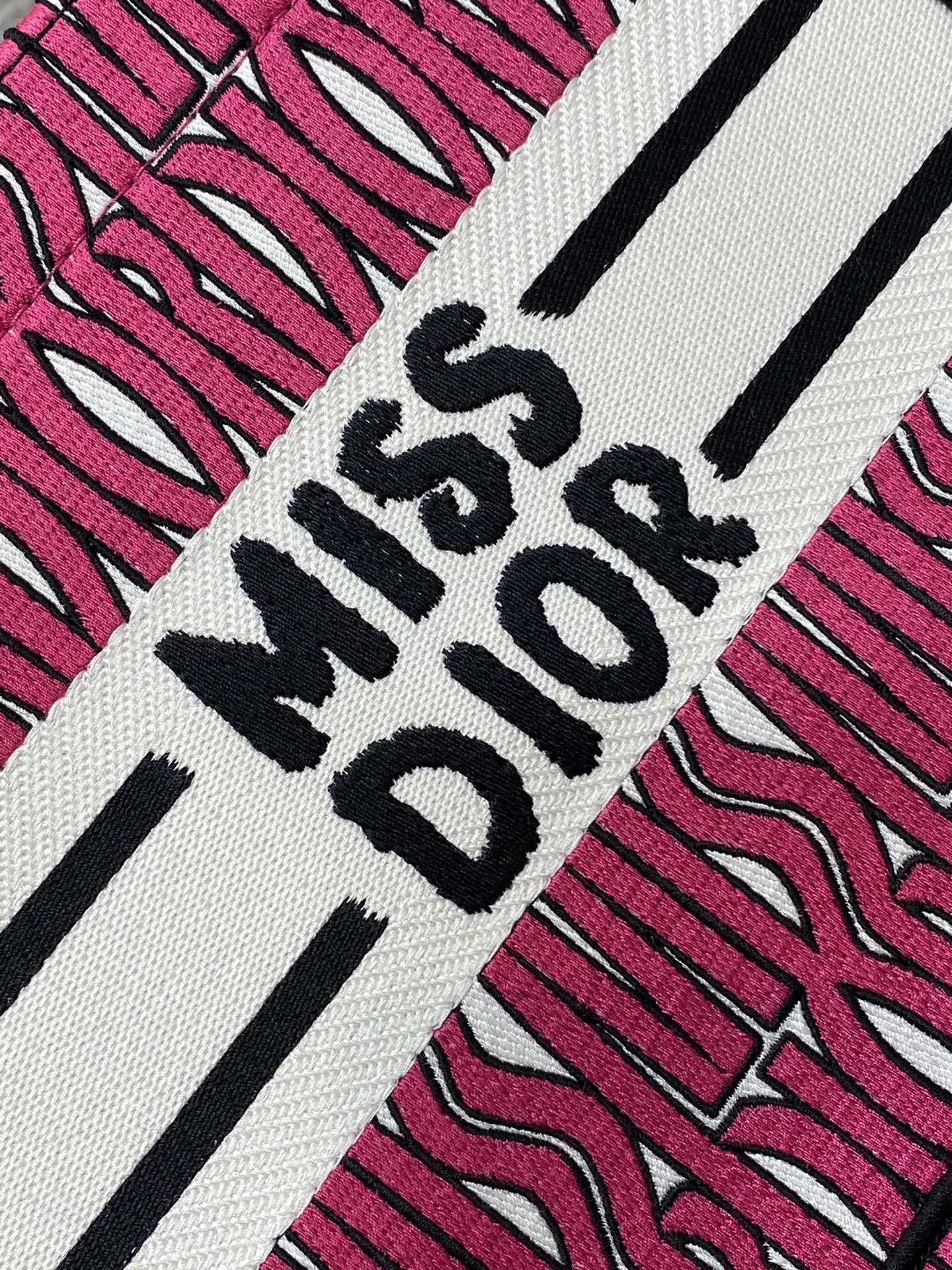D-Mixed