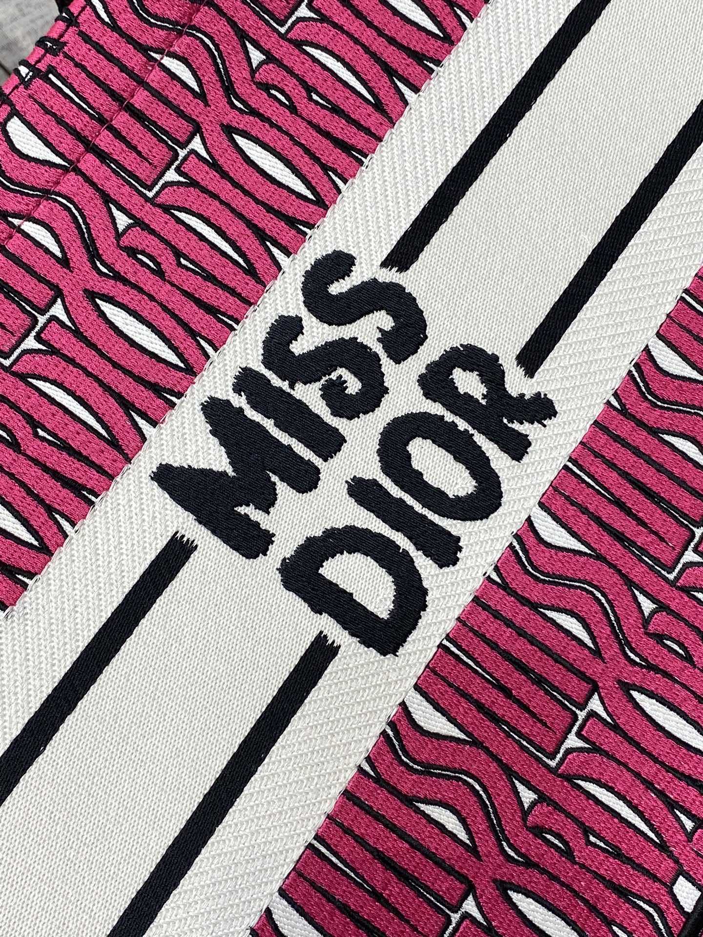 D-Mixed