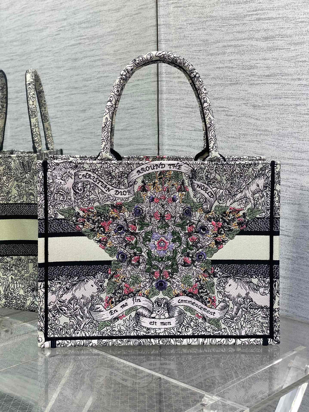 D-Book Tote