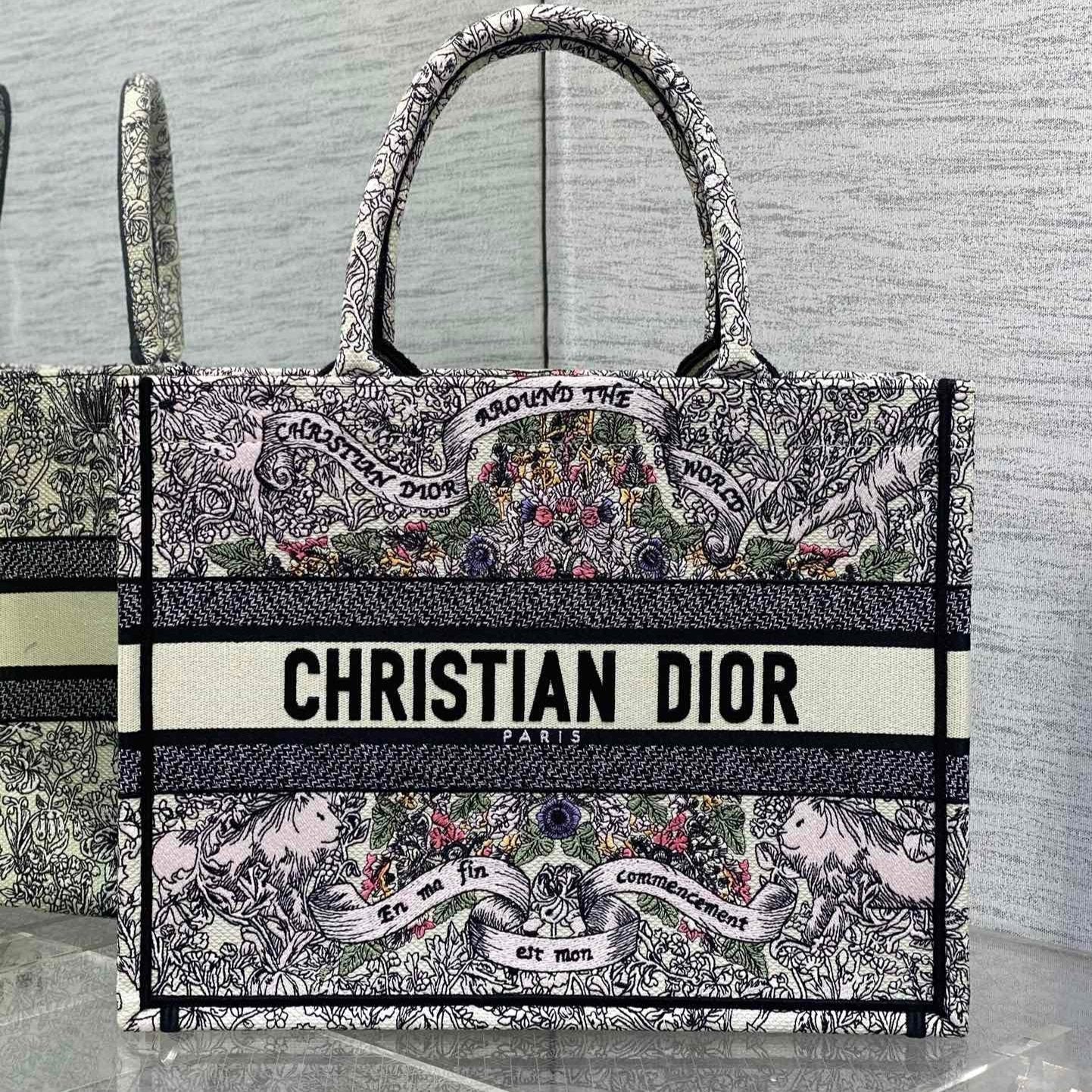 D-Book Tote