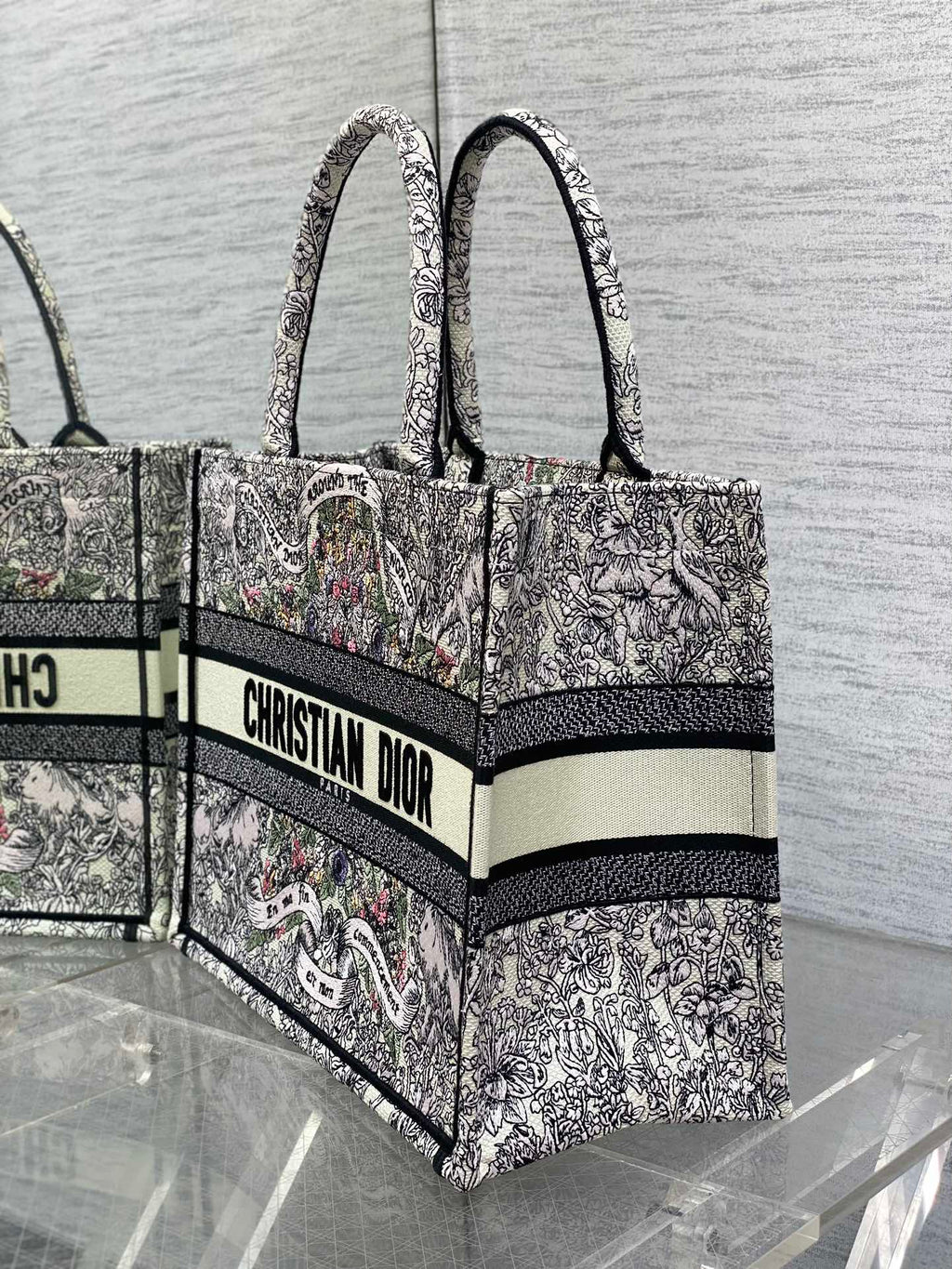 D-Book Tote