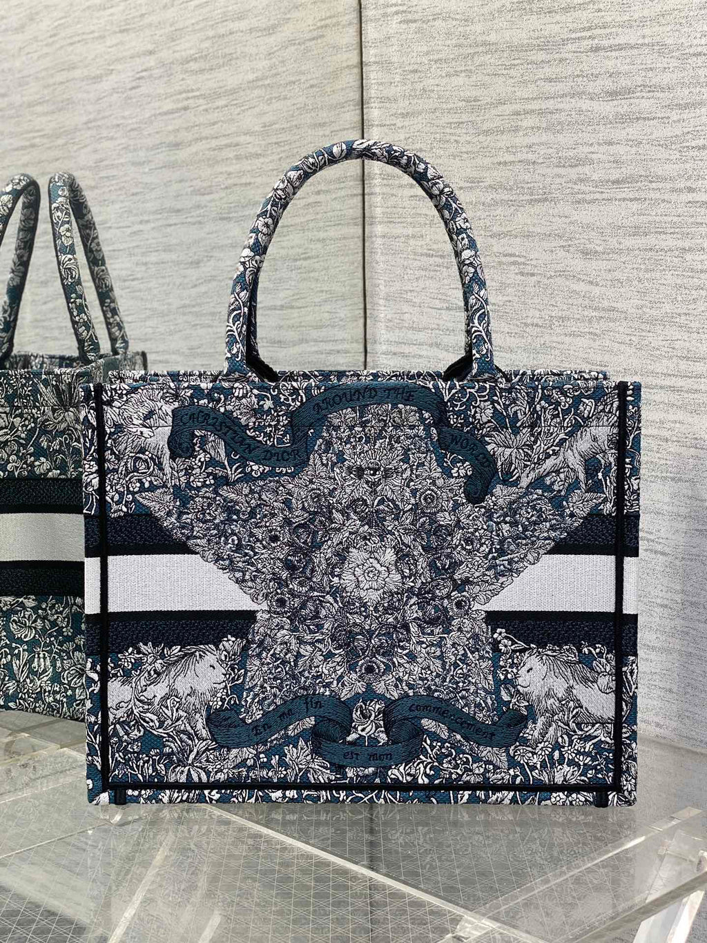 D-Book Tote