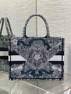 D-Book Tote