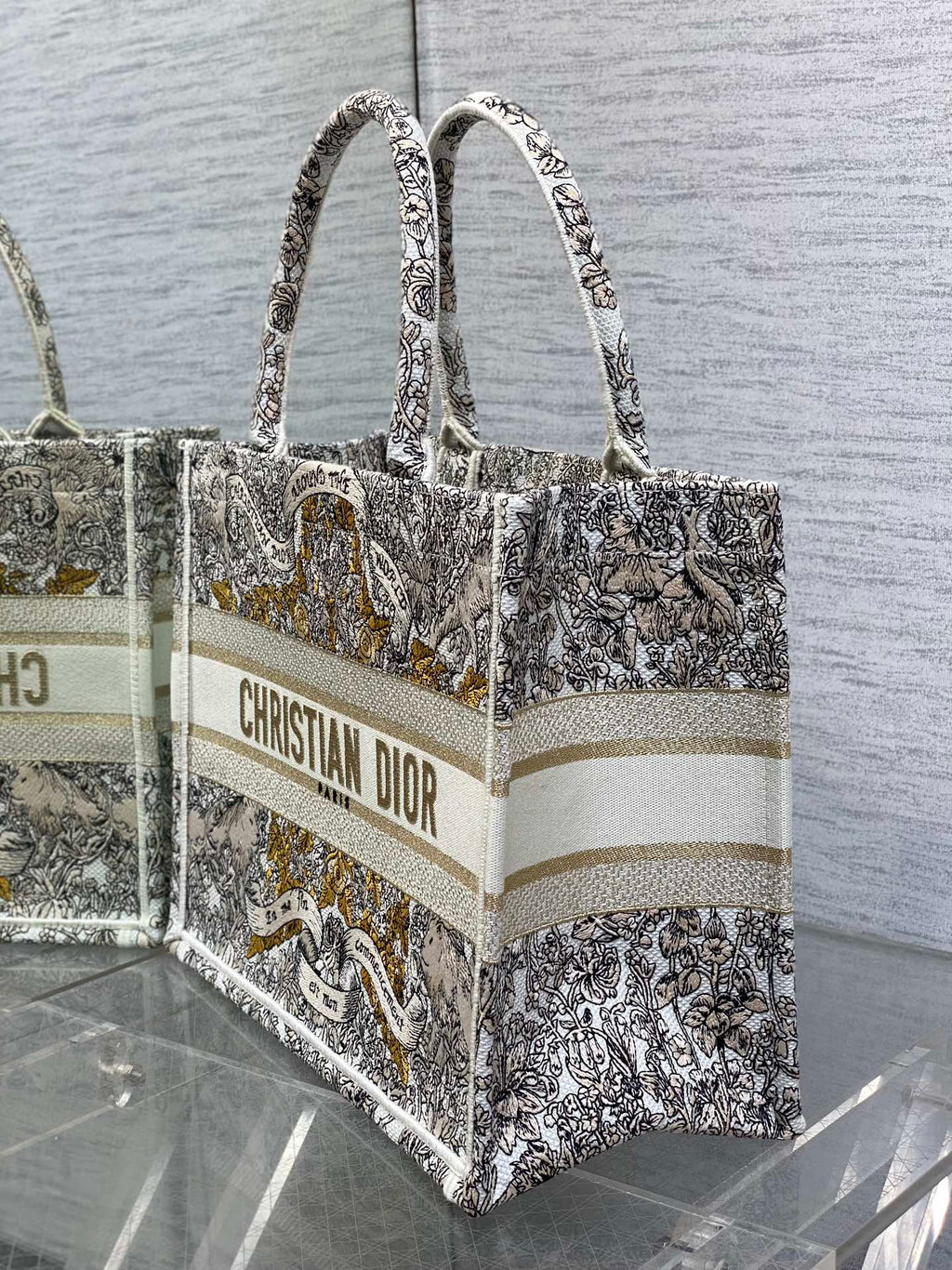 D-Book Tote
