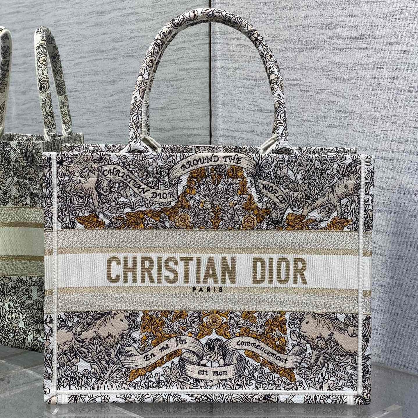 D-Book Tote