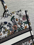 D-Book Tote