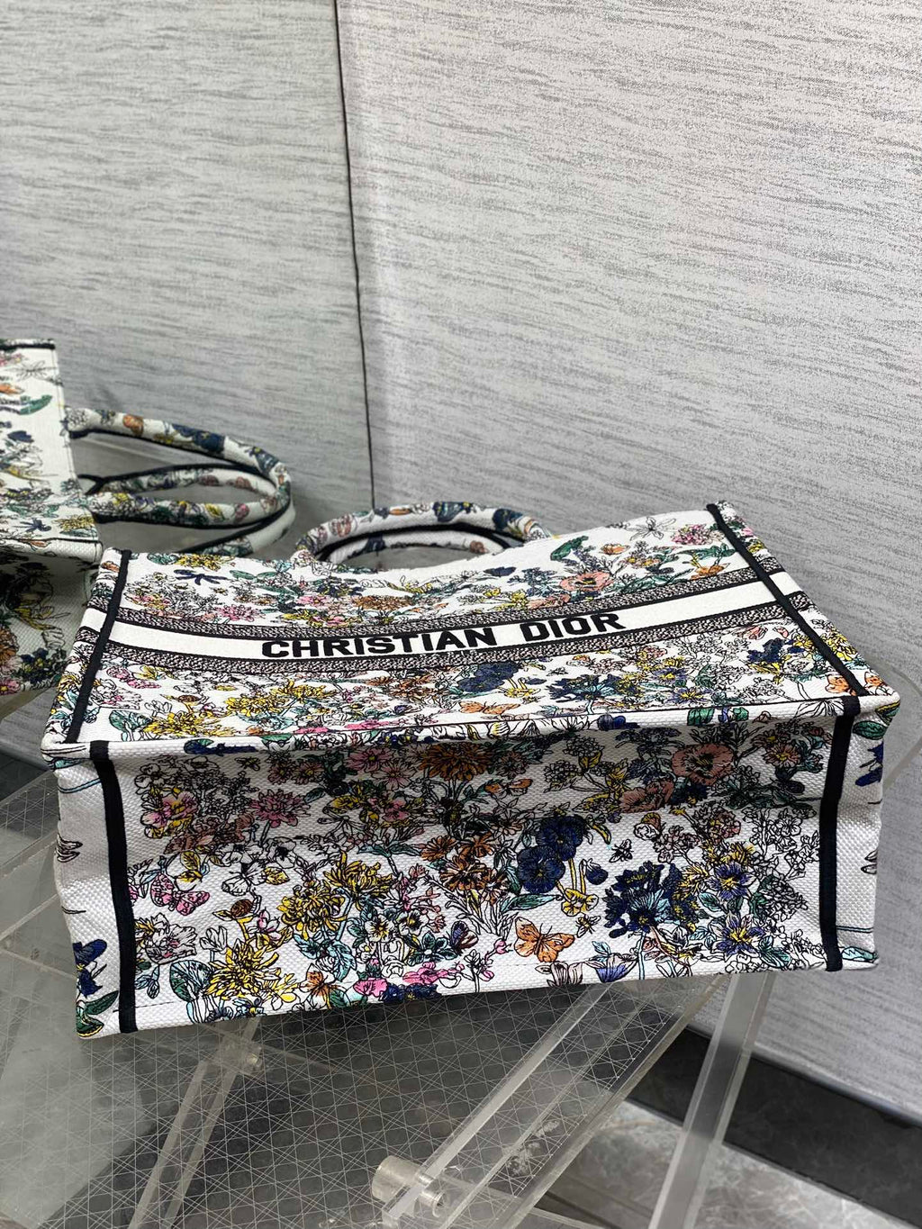 D-Book Tote