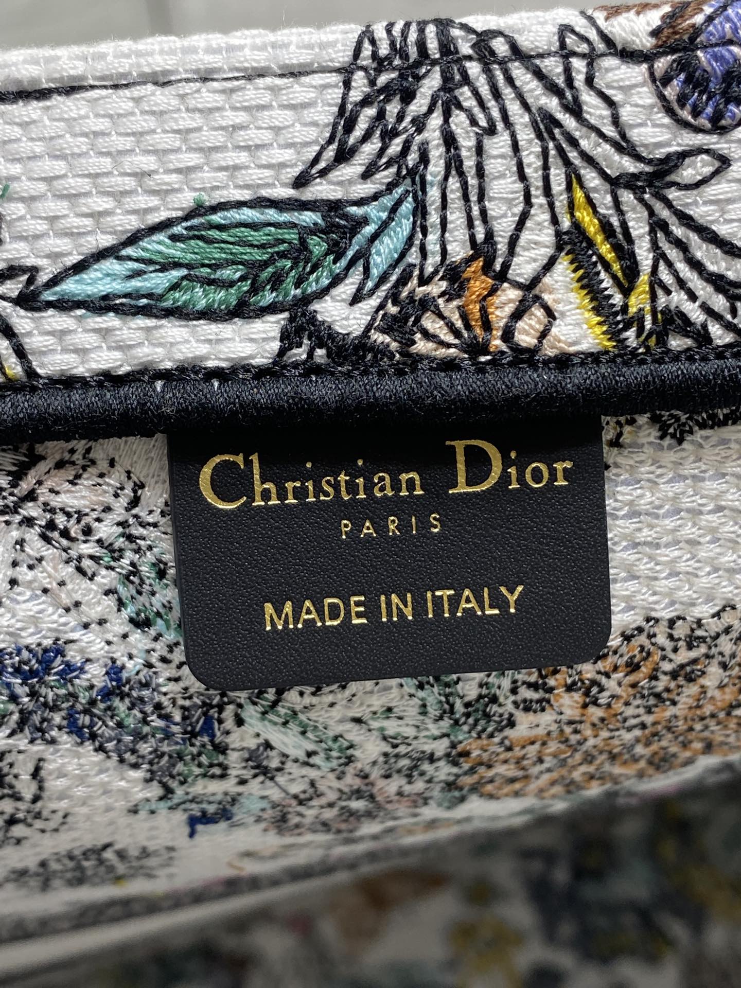 D-Book Tote