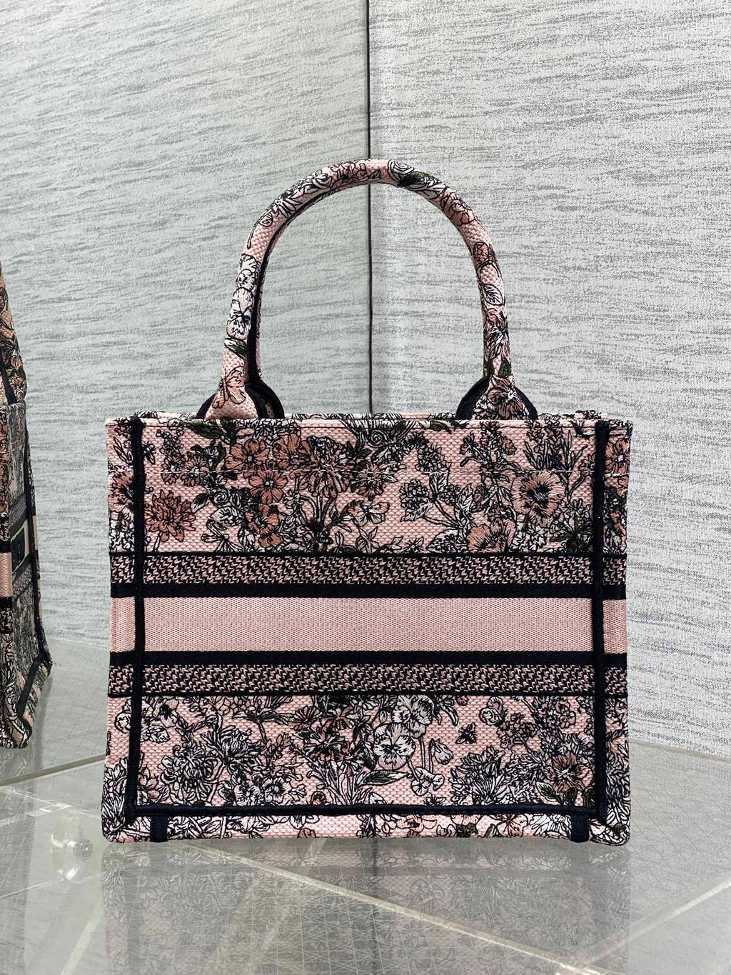 D-Book Tote