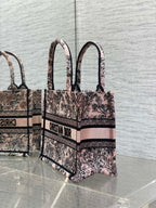 D-Book Tote
