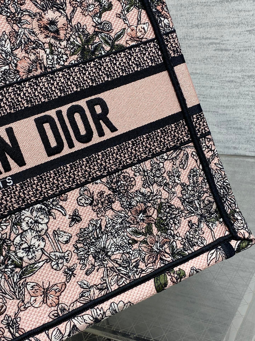 D-Book Tote