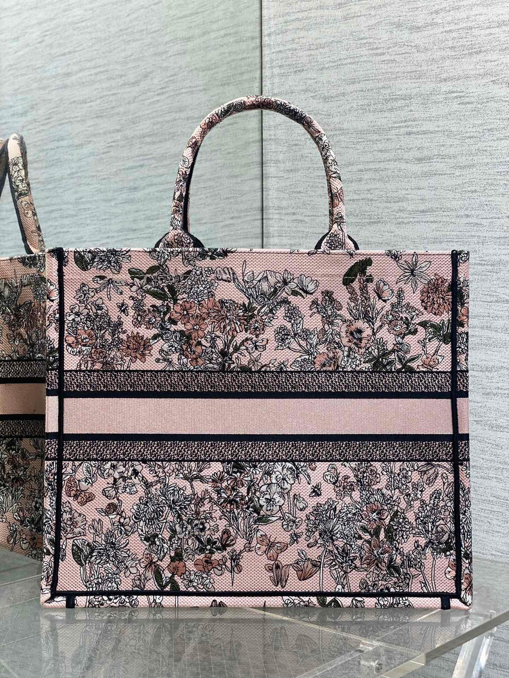 D-Book Tote
