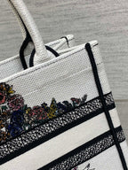 D-Book Tote