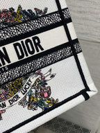 D-Book Tote