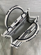 D-Book Tote