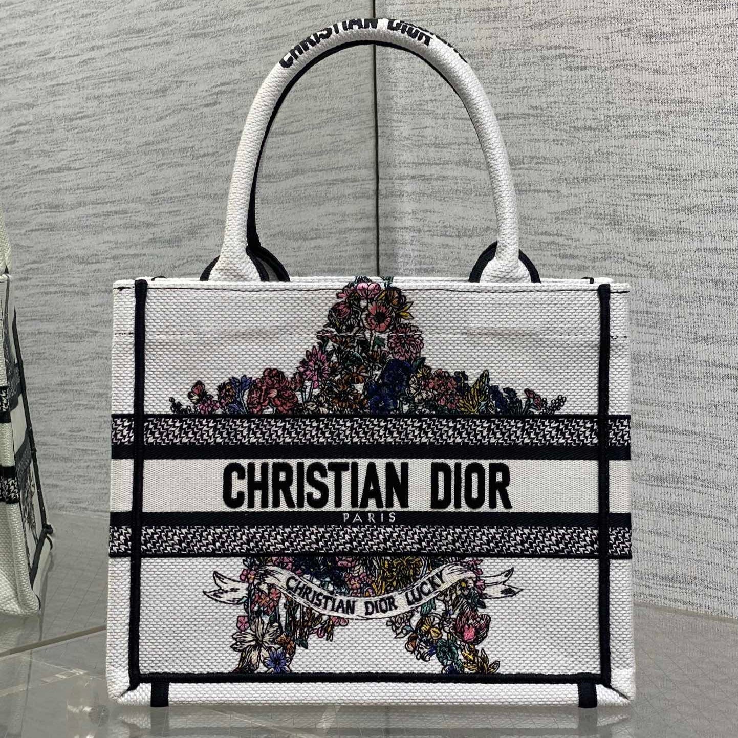 D-Book Tote