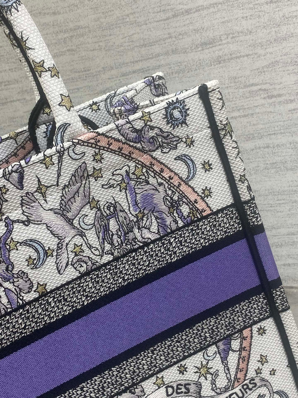 D-Book Tote
