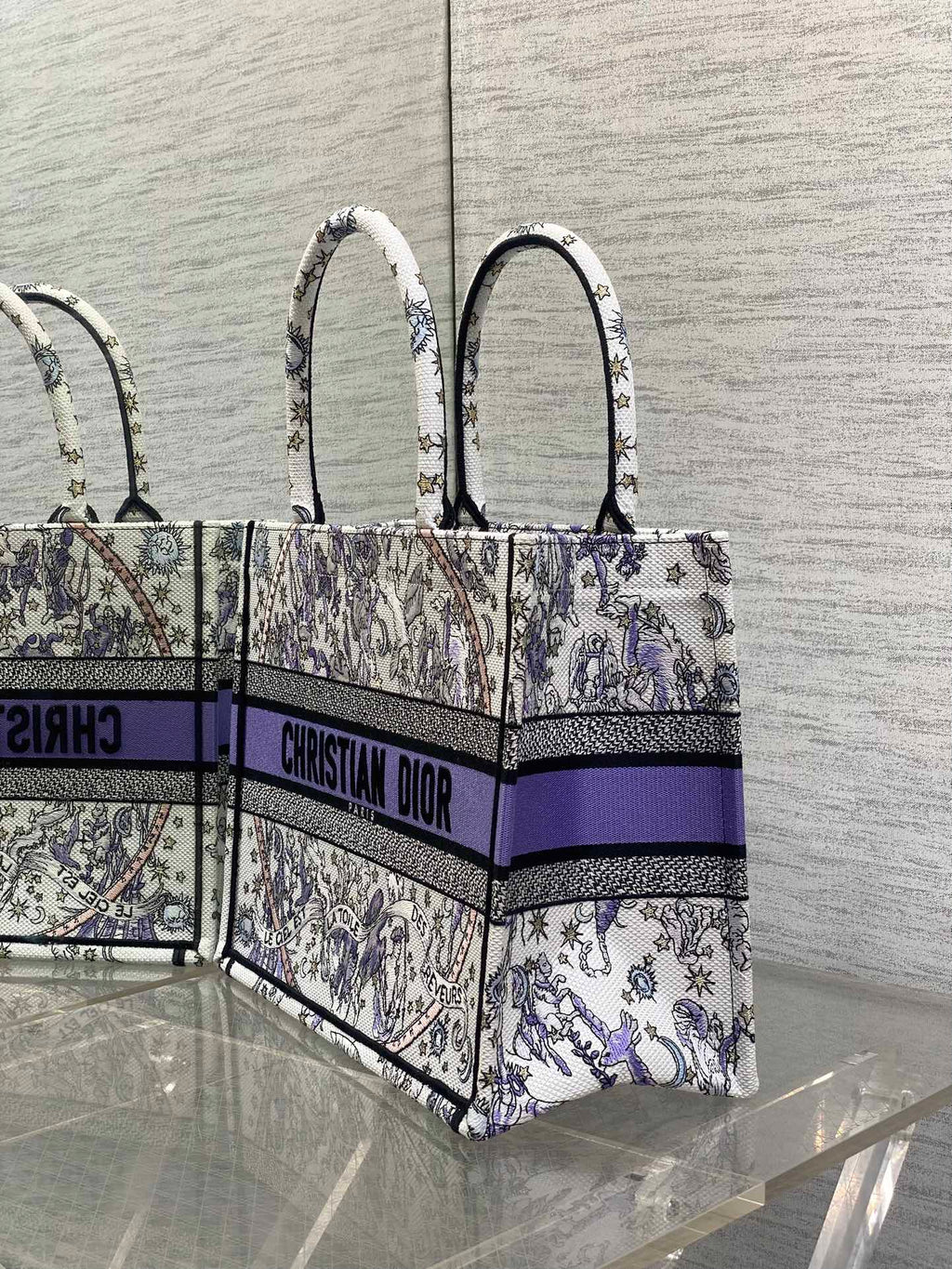 D-Book Tote