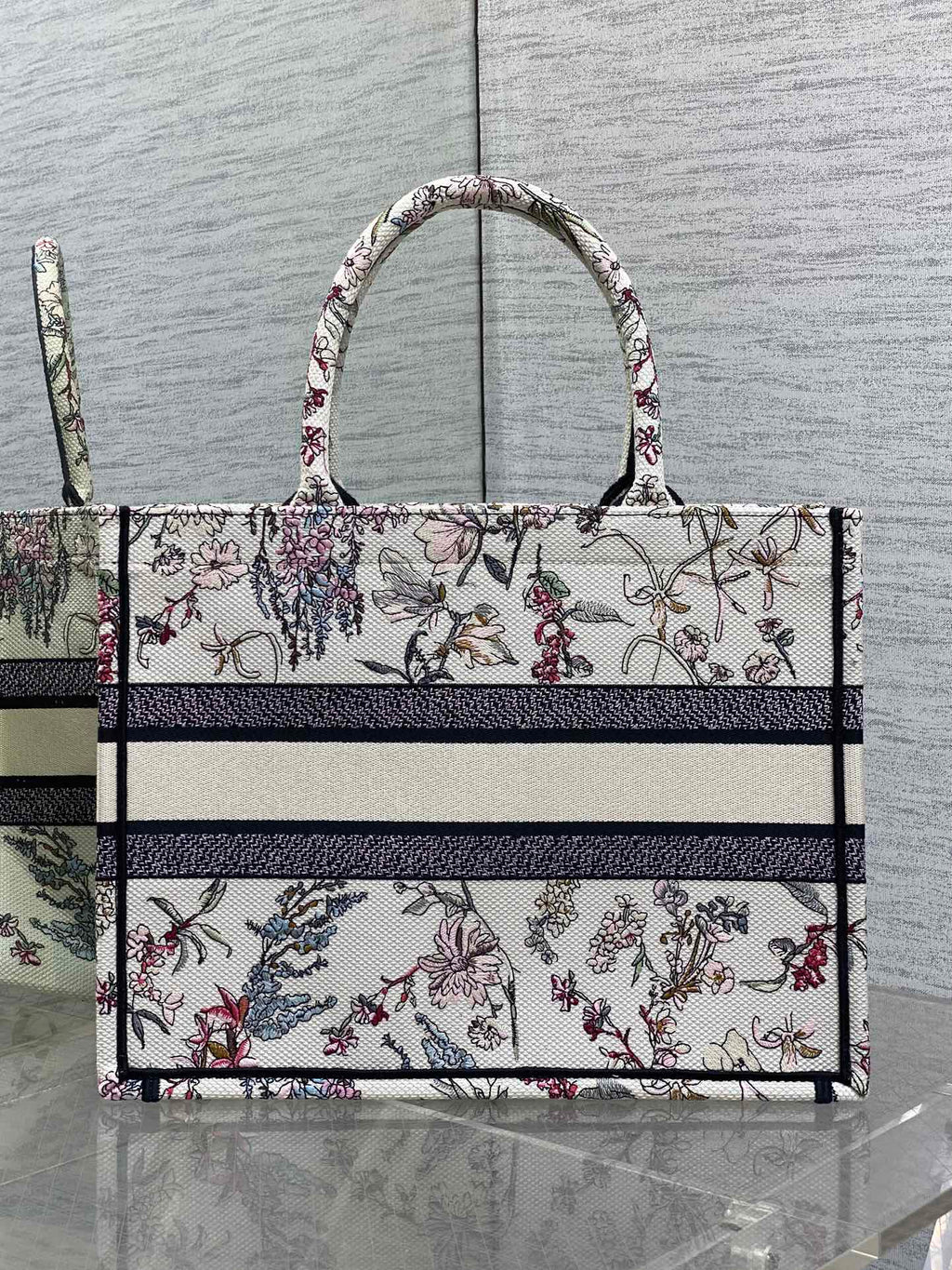 D-Book Tote