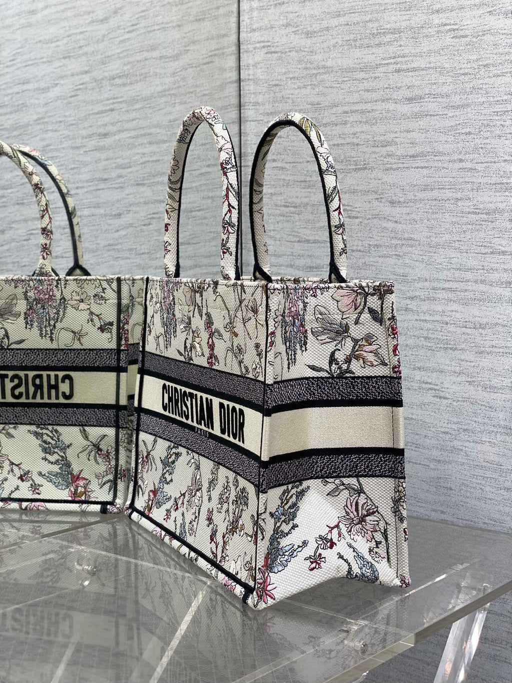 D-Book Tote