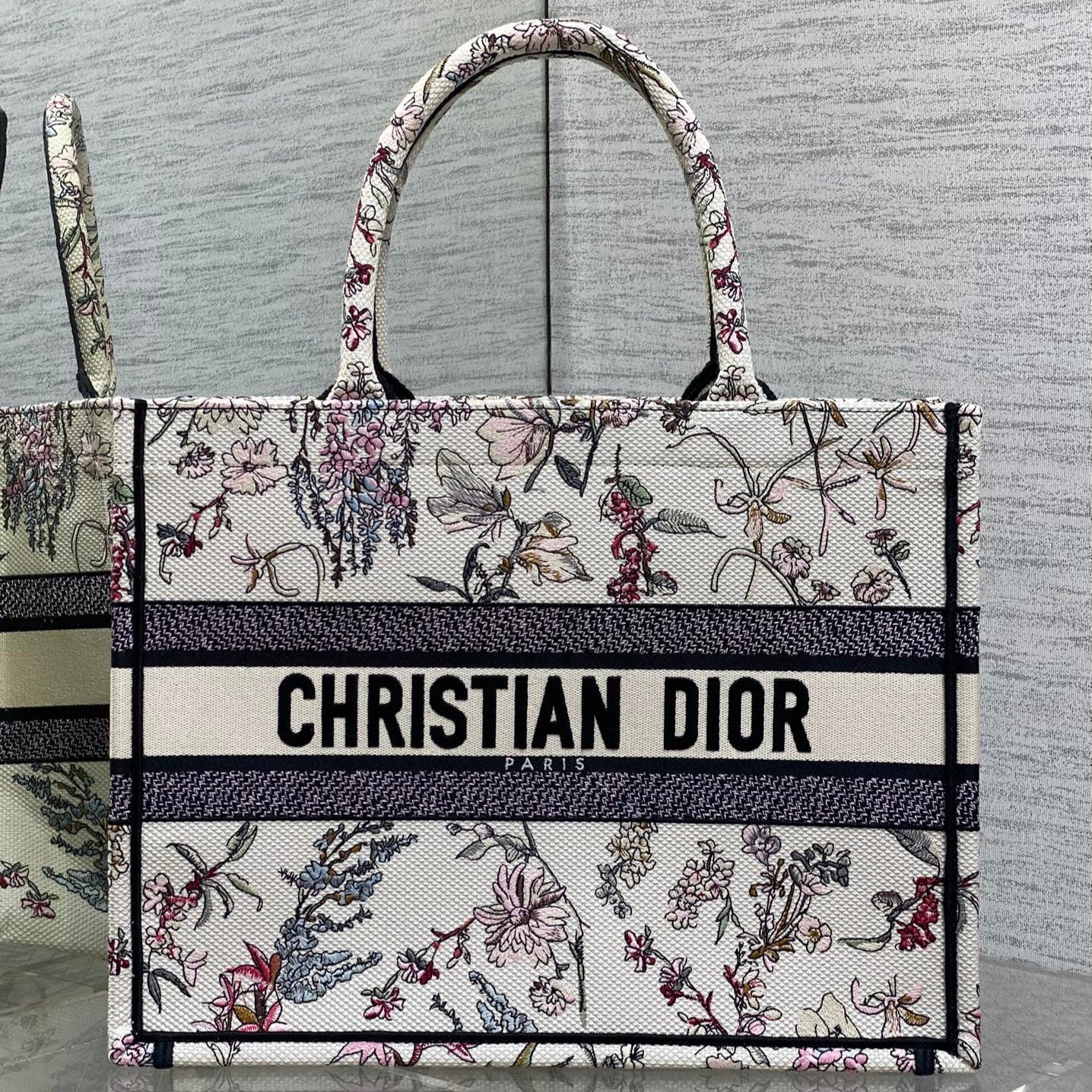 D-Book Tote